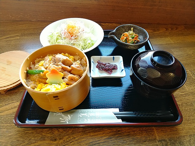 ��فE�ԑP�̌{�߂�